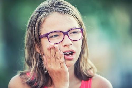 Orthodontic emergency care services at Amazing Smiles